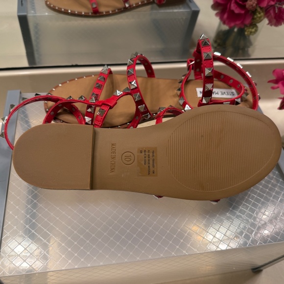 Steve Madden Women's Travel Rock Stud Flat Sandals (Size 10) RED - Picture 4 of 4